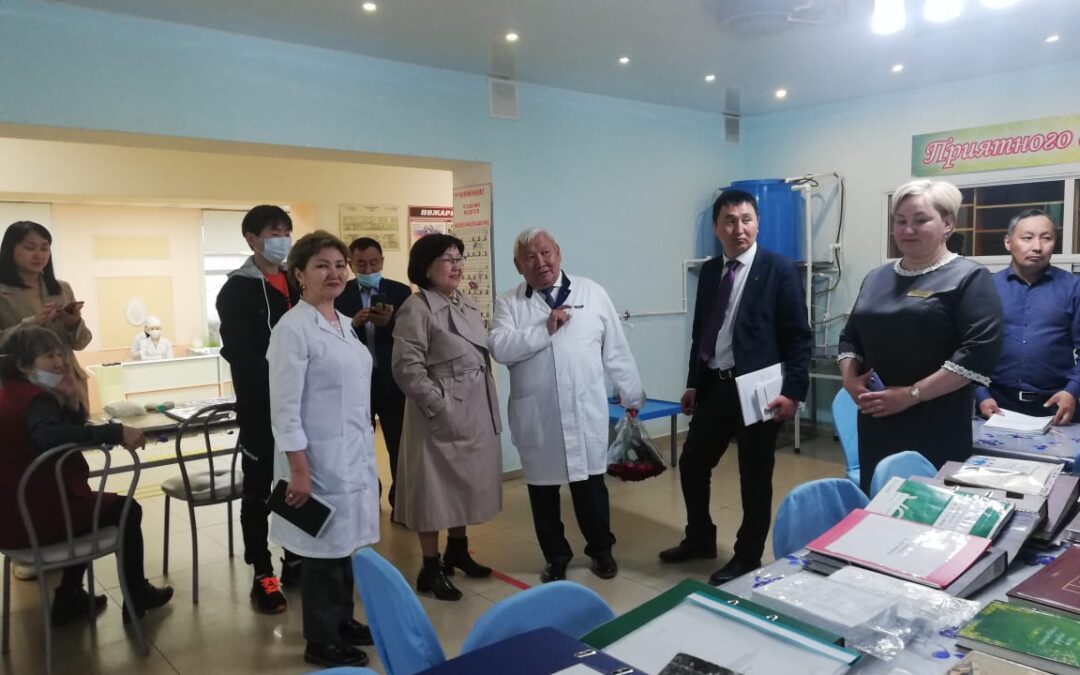 Министр образования и науки РС(Я)  посетила студенческое общежитие Якутского медицинского колледжа